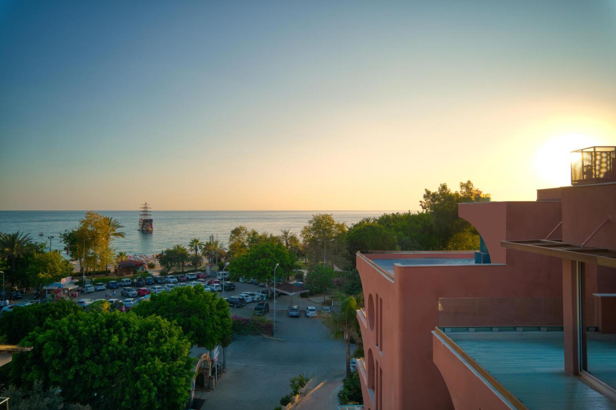 La Gaia - Adult Only Aparthotel